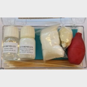 Cleaning kit mini with vinegar/acetone
