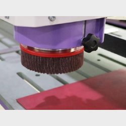 N004 - The LMD2500 is a long belt machine with a flexible abrasive belt that enables flat surface finishing