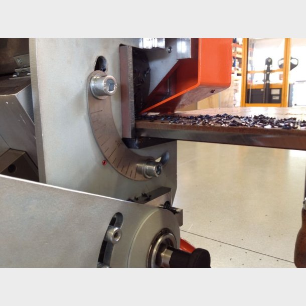 1940  - Bevelling machine UZ50 Triumph +3D MANIPULATOR, 400V, 50 Hz BEVL1030